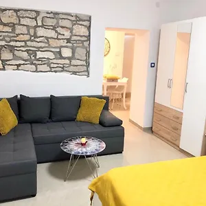  Apartman Eni & Dani
