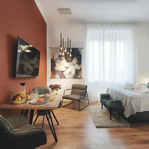 Apartahotel Emi Luxury, Pula